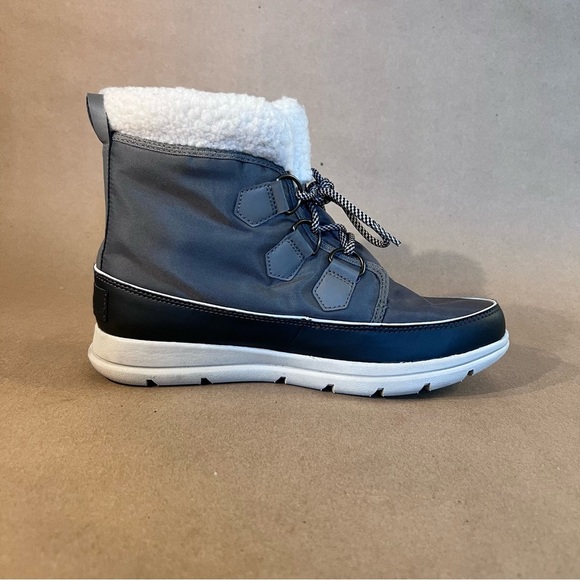 Sorel Explorer Carnival Waterproof Boots with Faux Fur Collar Gray Women US 9.5 - Picture 1 of 11